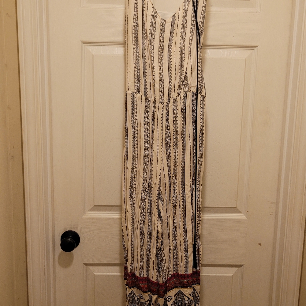 Jessica Simpson Cream and Black Patterned Dress